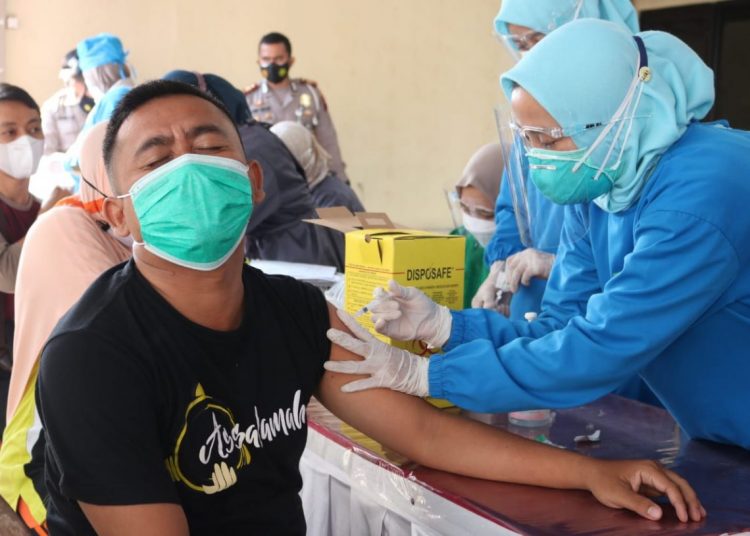 4000 Warga Banjarnegara Antusias Ikuti Vaksinasi Massal
