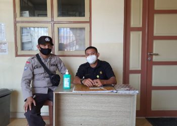 Anggota Satbinmas Polres Sambas melaksanakan sambang ke RSUD Sambas
