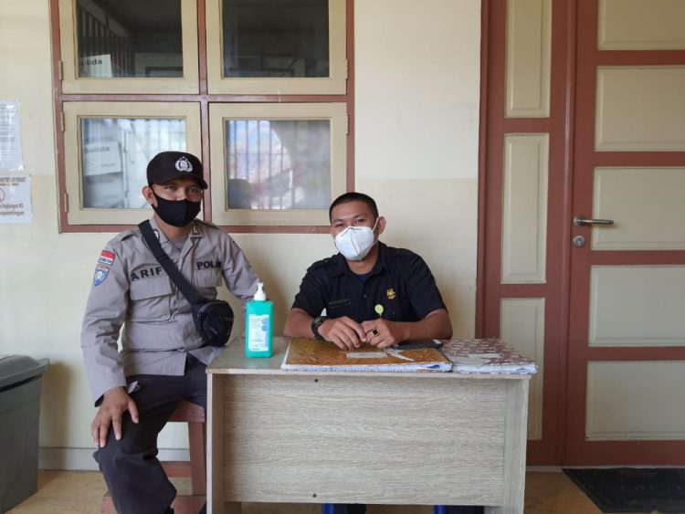 Anggota Satbinmas Polres Sambas melaksanakan sambang ke RSUD Sambas
