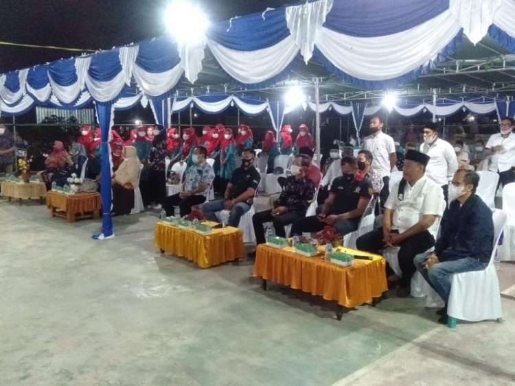 Bhabinkamtibmas Kawal Deklarasi Tuntas Pilar 4 dan 5 di Desa Tamekan