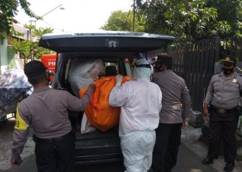 BKTM Dandangan Bersama Tenaga Medis Evakuasi Penemuan Mayat