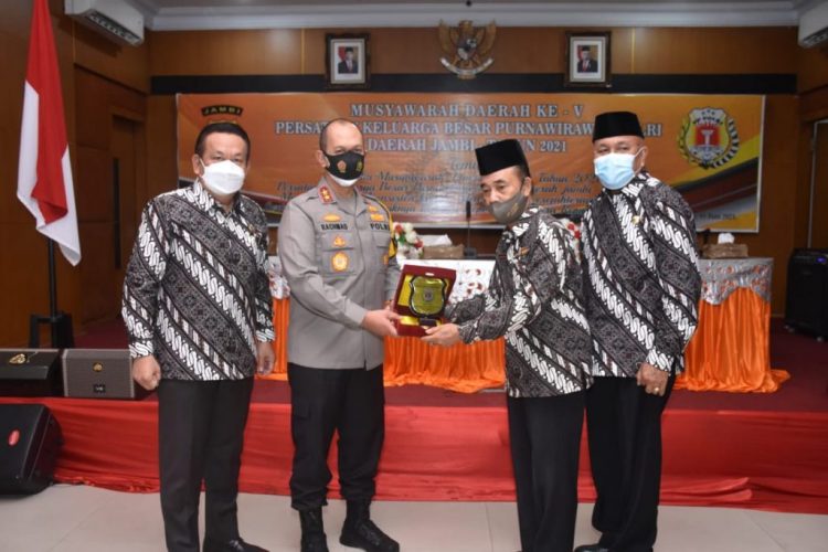 Kapolda Jambi Buka Musyawarah Daerah Ke-V tahun 2021 Persatuan Keluarga Besar Purnawirawan Polri