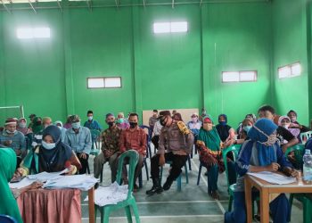 Kapolsek Tabir Selatan Monitoring Langsung Vaksinasi Lansia Tahap Satu Desa Rawa Jaya