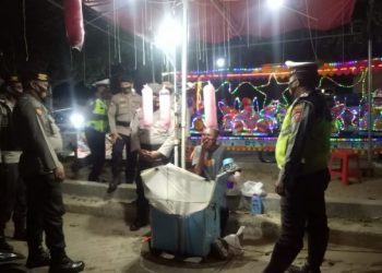 KRYD Polres Gorontalo, Edukasi Prokes Ke Warga Di Sekitaran Menara Limboto dan Taman Budaya