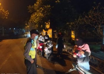 Langgar Protokol Kesehatan, Patroli Polsek Argomulyo Bubarkan Kerumunan