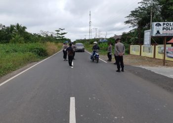 Patuhi Prokes , Polsek Pulau Petak Lakukan Ops Yustisi Kepada Masyarakat
