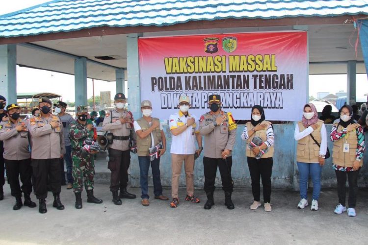 Percepat Program Vaksinasi, Kapolda Kalteng Targetkan 770 Vaksin Dan Ikut Sertakan Tenaga Medis