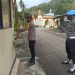Personil Polsek Anggeraja Membiasakan Diri Mencuci Tangan Sebelum Masuk Kantor