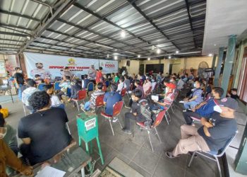 Polsek Jajaran Polres Metro Jakarta Selatan Berikan Vaksin Gratis Untuk Masyarakat Sekitar