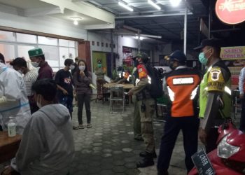 Polsek Patebon Gelar Operasi Yustisi di Depan Pasar Kebonharjo Patebon