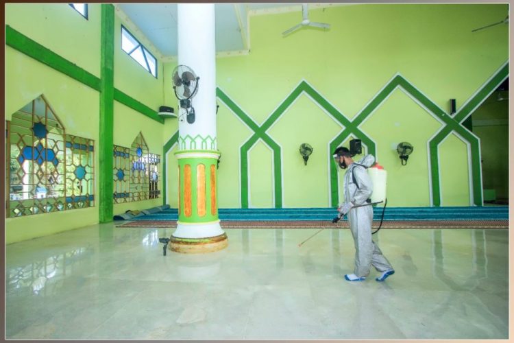 Sambut Hari Bhayangkara Ke-75, Polres Raja Ampat Laksanakan Baksos Ke Rumah Ibadah