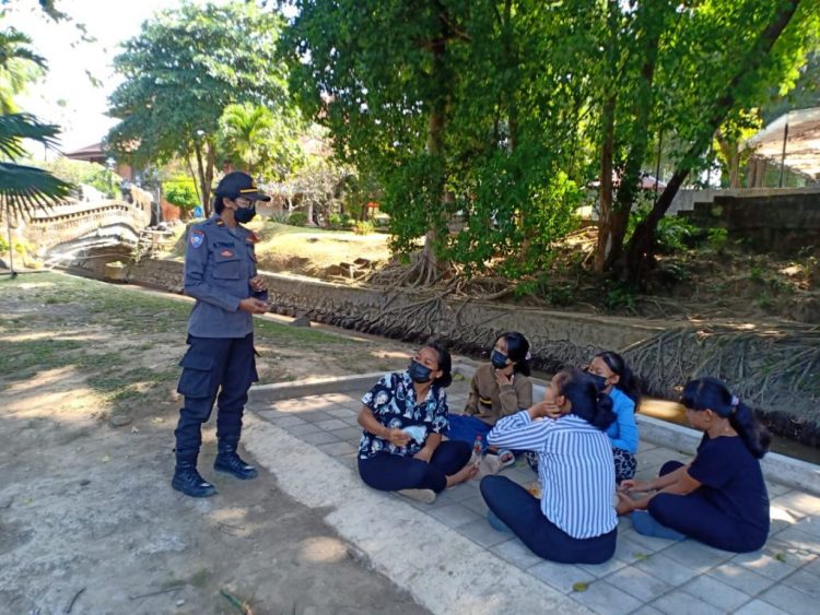 Satgas Ops Bina Kusuma Agung 2021, berikan penyuluhan para pemuda yg berkumpul di seputaran Kota Denpasar