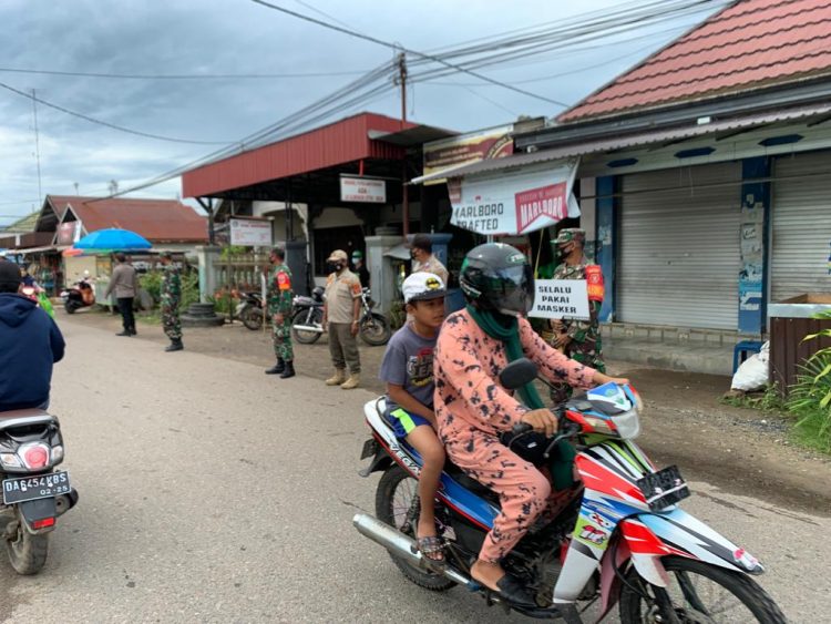 Tak Henti henti nya Polsek Binuang Tegur Warga yang tidak Taat Prokes dalam Ops Yustisi