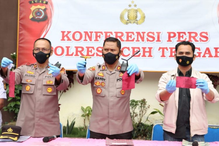 UNGKAP KASUS CURANMOR DALAM OPS SIKAT SEULAWAH 2021, KAPOLRES LAKUKAN KONFERENSI PERS.