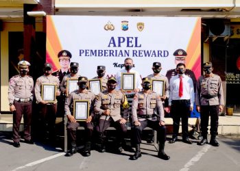 Ungkap Kasus Kriminalitas, 6 Personel Polsek Tempeh Dapat Reward