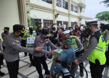 Wakapolda Jambi pimpin pelepasan bhakti sosial serentak dalam rangka hari Bhayangkara ke-75