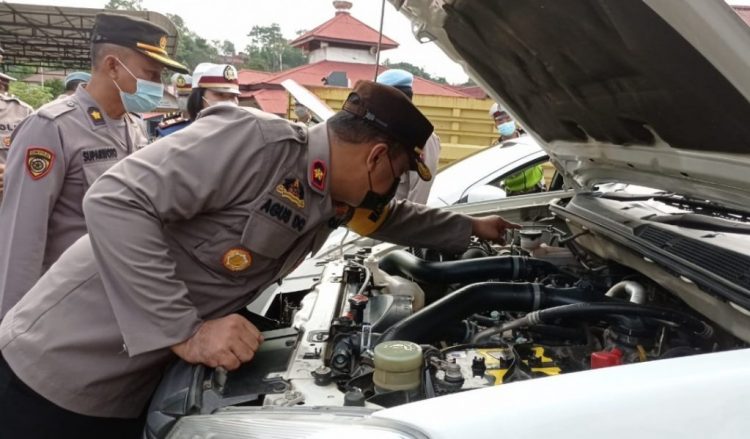 Wakapolres Sanggau Lakukan Pengecekan Ranmor Dinas