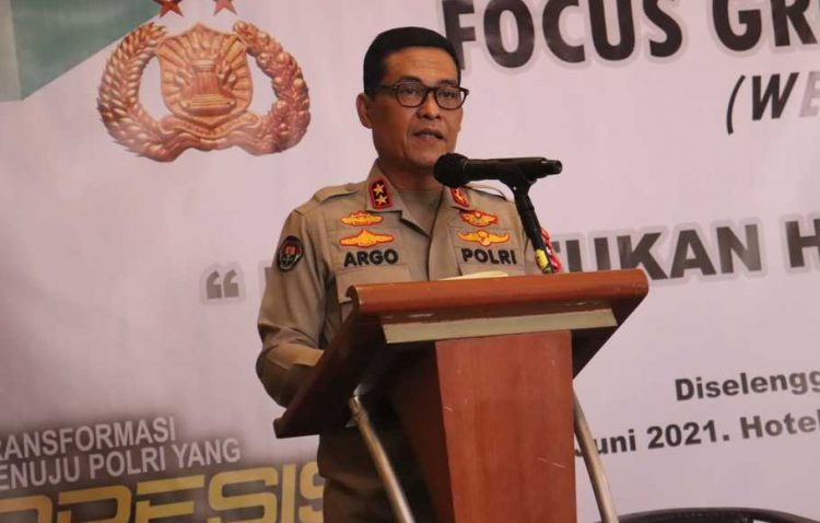 Antisipasi Kelangkaan dan Permainan Harga, Polri Awasi Penjualan Obat untuk Covid-19 di Toko Daring