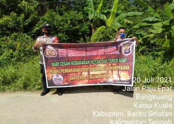 Dengan Berbekal Maklumat, Personel Polsek Karau Kuala Gencar Sosialisasikan Larangan Karhutla