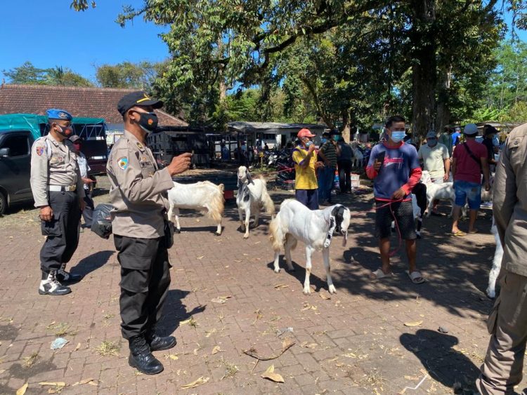 Hari Minggu, Petugas Gabungan Patroli Sasar Tempat wisata Dan Keramaian Umum