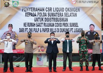 Kapolda Sumsel dan Gubernur Sumsel Lepas 30 Ton Liquid Oksigen ke RS Rujukan Covid-19 di Prov. Sumsel