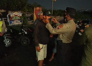 Ops Yustisi, Kunjungi Cafe Yang Masih Rame, Bagikan Masker Gratis dan Berikan Edukasi Prokes