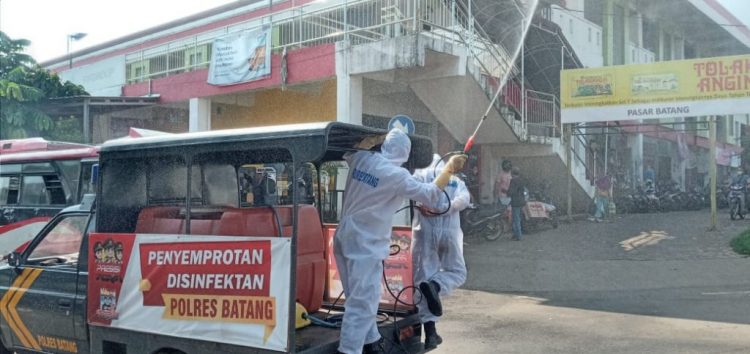 PPKM Darurat Diberlakukan, Petugas Gabungan di Batang Pantau Fasilitas Umum