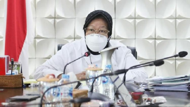 Risma Tugaskan TNI-Polri Salurkan Bansos Beras 10 Kilogram