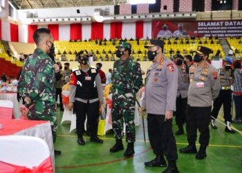 Kekuatan Komunal Jadi Kado HUT ke-76 RI, TNI-Polri Gelar Vaksinasi Merdeka Candi