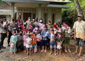 TNI-Polri Gelar Psikoedukasi hingga Sosialisasi Rekrutmen TNI di Wadas