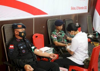 Satbrimob Polda NTT Gelar Donor Darah Rayakan HUT ke-77 Brimob