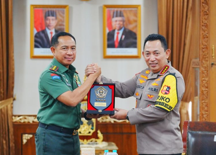 Foto Kapolri dan Panglima TNI Tekankan Sinergisitas Ciptakan Pemilu Damai