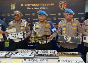 Polisi Ungkap Sindikat Jual Beli STNK dan Pelat Nomor Khusus