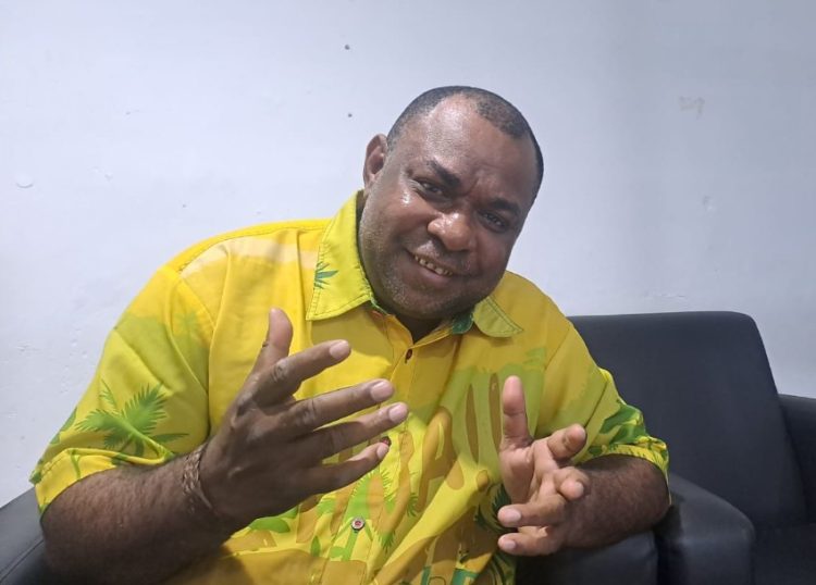 Eveerth Joumilena/Tomas