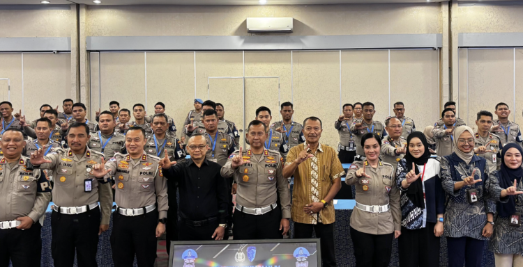 Pelatihan kendaraan R4 pengawalan berbasis baterai Korlantas Polri