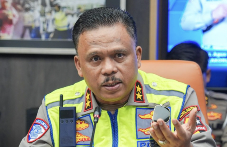 kinerja korps lalu lintas polri di jalan raya